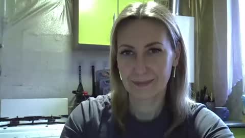 Snapshot of ashleyxhoney chatting on December 17, 2025, 7:36 am AshleyXHoney online show from December 17, 2025, 7:36 am