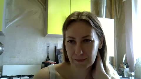 AshleyXHoney online show from June 1, 2026, 6:59 am