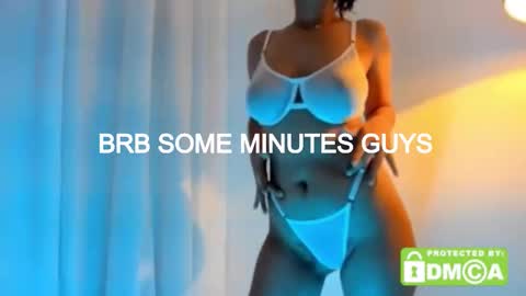 ashllovee online show from October 3, 2025, 12:02 pm