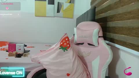 ashly online show from April 15, 2026, 8:32 am