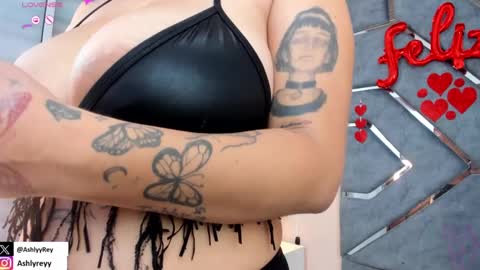 Snapshot of ashlyrey_1 chatting on February 21, 2025, 10:26 pm Ashly online show from February 21, 2025, 10:26 pm