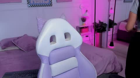 MyaFontaine online show from March 25, 2026, 3:12 am