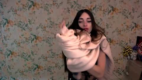 Snapshot of asia_n_ chatting on December 10, 2024, 11:22 am asia_n_ online show from December 10, 2024, 11:22 am