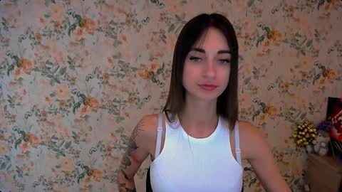 Snapshot of asia_n_ chatting on January 5, 2025, 10:32 am asia_n_ online show from January 5, 2025, 10:32 am