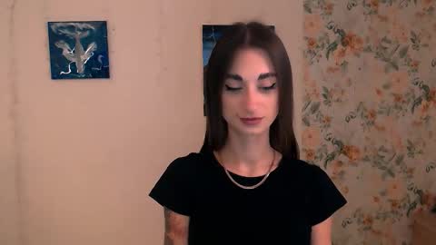 Snapshot of asia_n_ chatting on October 9, 2025, 6:22 am asia_n_ online show from October 9, 2025, 6:22 am