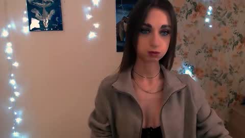 Snapshot of asia_n_ chatting on December 1, 2025, 10:53 am asia_n_ online show from December 1, 2025, 10:53 am