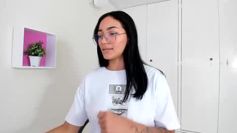 Camila online show from January 11, 2025, 4:14 pm