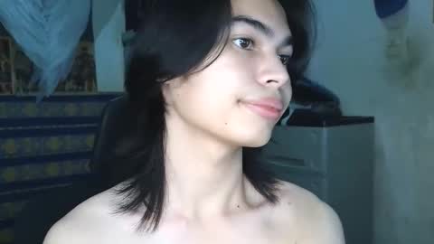 asian_babyboi online show from November 30, 2025, 1:04 pm