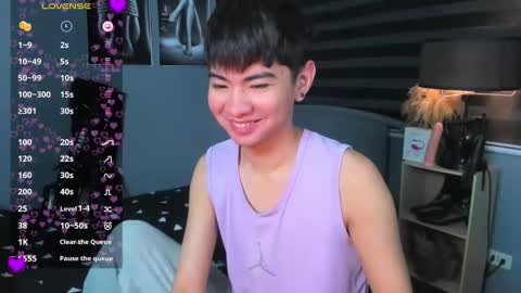 Snapshot of asian_cutie20 chatting on December 9, 2024, 4:56 am Aidan online show from December 9, 2024, 4:56 am