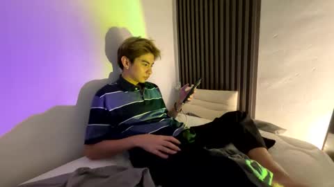 Snapshot of asian_cutie20 chatting on March 6, 2025, 6:48 pm Aidan online show from March 6, 2025, 6:48 pm