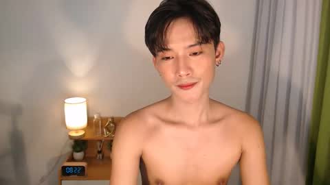 Snapshot of asian_cutiebaexx chatting on May 6, 2026, 12:19 am Pat online show from May 6, 2026, 12:19 am