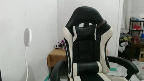 Snapshot of asian_honey69 chatting on November 17, 2025, 6:52 am bb girl online show from November 17, 2025, 6:52 am