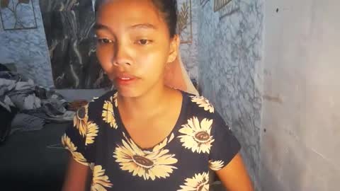 Snapshot of asian_janeth chatting on April 29, 2026, 11:44 pm im janeth single mom online show from April 29, 2026, 11:44 pm