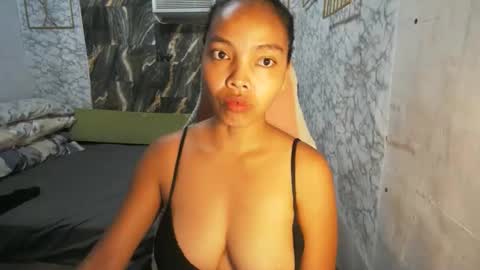 Snapshot of asian_janeth chatting on May 16, 2026, 11:25 pm im janeth single mom online show from May 16, 2026, 11:25 pm