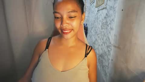 Snapshot of asian_janeth chatting on May 20, 2026, 12:28 am im janeth single mom online show from May 20, 2026, 12:28 am