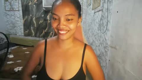 Snapshot of asian_janeth chatting on May 27, 2026, 1:57 am im janeth single mom online show from May 27, 2026, 1:57 am