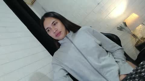 Snapshot of asian_kati chatting on October 24, 2025, 6:48 pm theakati online show from October 24, 2025, 6:48 pm