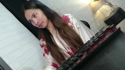 Snapshot of asian_kati chatting on November 22, 2025, 2:21 am theakati online show from November 22, 2025, 2:21 am