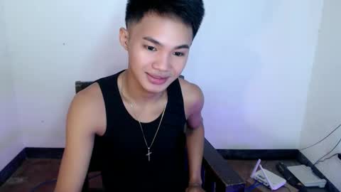 asian_lover05 online show from January 18, 2026, 11:19 pm