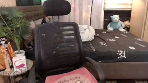 Snapshot of asian_princess15 chatting on January 16, 2025, 4:28 am angela online show from January 16, 2025, 4:28 am