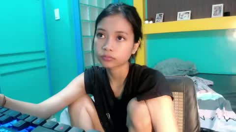 Snapshot of asian_slade chatting on May 17, 2026, 12:34 pm asian_slade online show from May 17, 2026, 12:34 pm