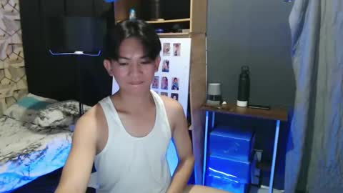 Snapshot of asian_wayne chatting on January 21, 2025, 3:43 pm wayne online show from January 21, 2025, 3:43 pm