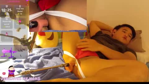 Snapshot of asianboy_sunny chatting on September 20, 2025, 6:20 pm AsianBoy Sunny online show from September 20, 2025, 6:20 pm
