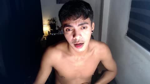 Snapshot of asianboyhunt chatting on December 10, 2024, 12:17 am Fev online show from December 10, 2024, 12:17 am