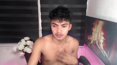 Snapshot of asianboyhunt chatting on February 6, 2025, 3:27 am Fev online show from February 6, 2025, 3:27 am