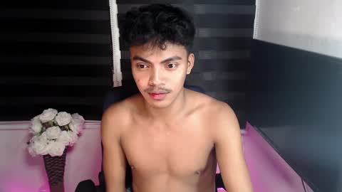 Snapshot of asianboyhunt chatting on February 8, 2025, 5:18 am Fev online show from February 8, 2025, 5:18 am