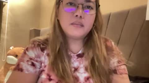 Snapshot of asianbunny10 chatting on June 6, 2026, 12:21 pm Curvy online show from June 6, 2026, 12:21 pm