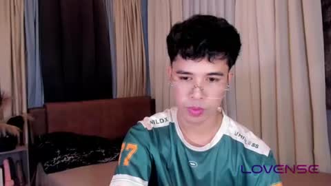 asiancum_peter online show from July 7, 2026, 2:58 am