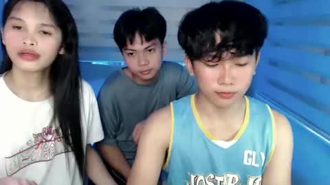   online show from December 9, 2024, 4:37 pm