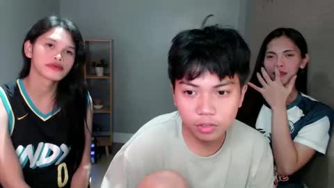   online show from December 18, 2024, 3:55 pm