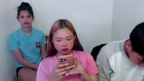   online show from February 3, 2025, 11:20 am