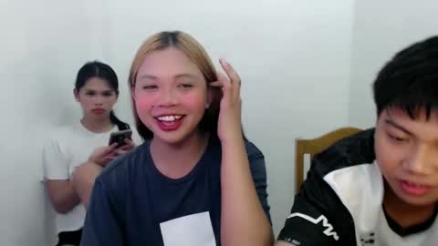   online show from February 4, 2025, 8:13 am