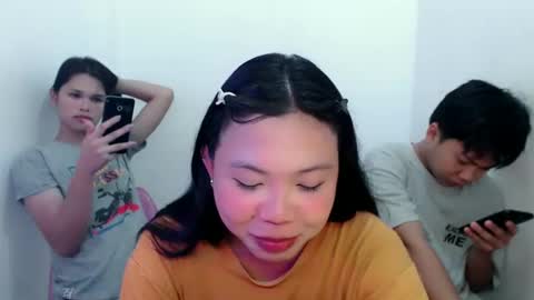   online show from February 17, 2025, 8:09 am