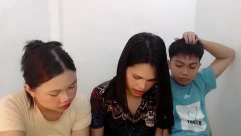   online show from March 4, 2025, 7:41 am