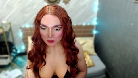 Snapshot of asiandollxxx4u chatting on March 11, 2025, 1:05 am BELLA NOTCH online show from March 11, 2025, 1:05 am