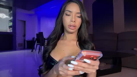 asianhugecockcindy online show from April 16, 2026, 9:39 pm