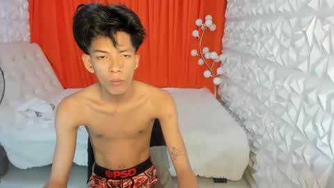 asiankingfucker online show from May 21, 2026, 7:21 pm