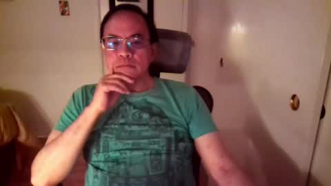 Snapshot of asianmixedman chatting on January 20, 2025, 7:04 pm Asian Mixed Man online show from January 20, 2025, 7:04 pm