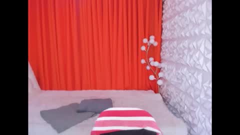 asianpetitefucker01 online show from April 15, 2026, 7:48 am