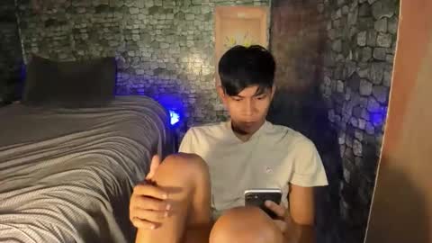 Snapshot of asianplayboyx chatting on April 19, 2026, 3:28 am mark online show from April 19, 2026, 3:28 am