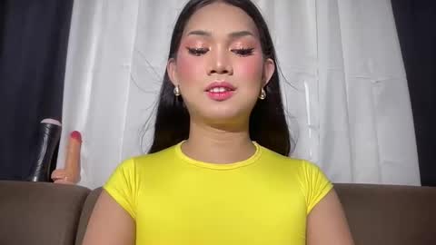 Lily online show from June 6, 2026, 10:47 pm