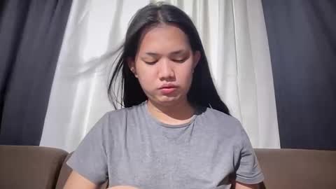 Lily online show from June 10, 2026, 4:01 am