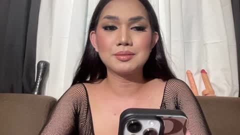 Lily online show from June 18, 2026, 10:52 am