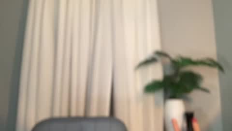 Lily online show from July 20, 2026, 10:39 am