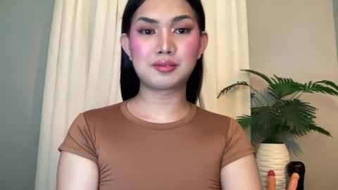 Lily online show from July 26, 2026, 6:48 pm