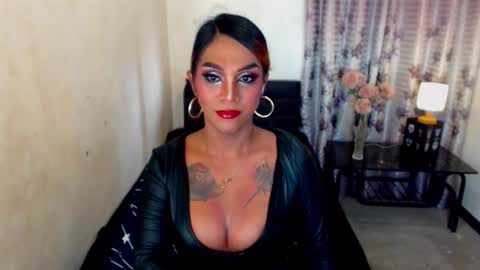 asiansweetbella online show from June 8, 2026, 10:21 pm